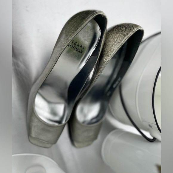 NEW ⭐️ Stuart Weitzman Patent Leather Square Shaped Peep Toe Pumps - Picture 4 of 8